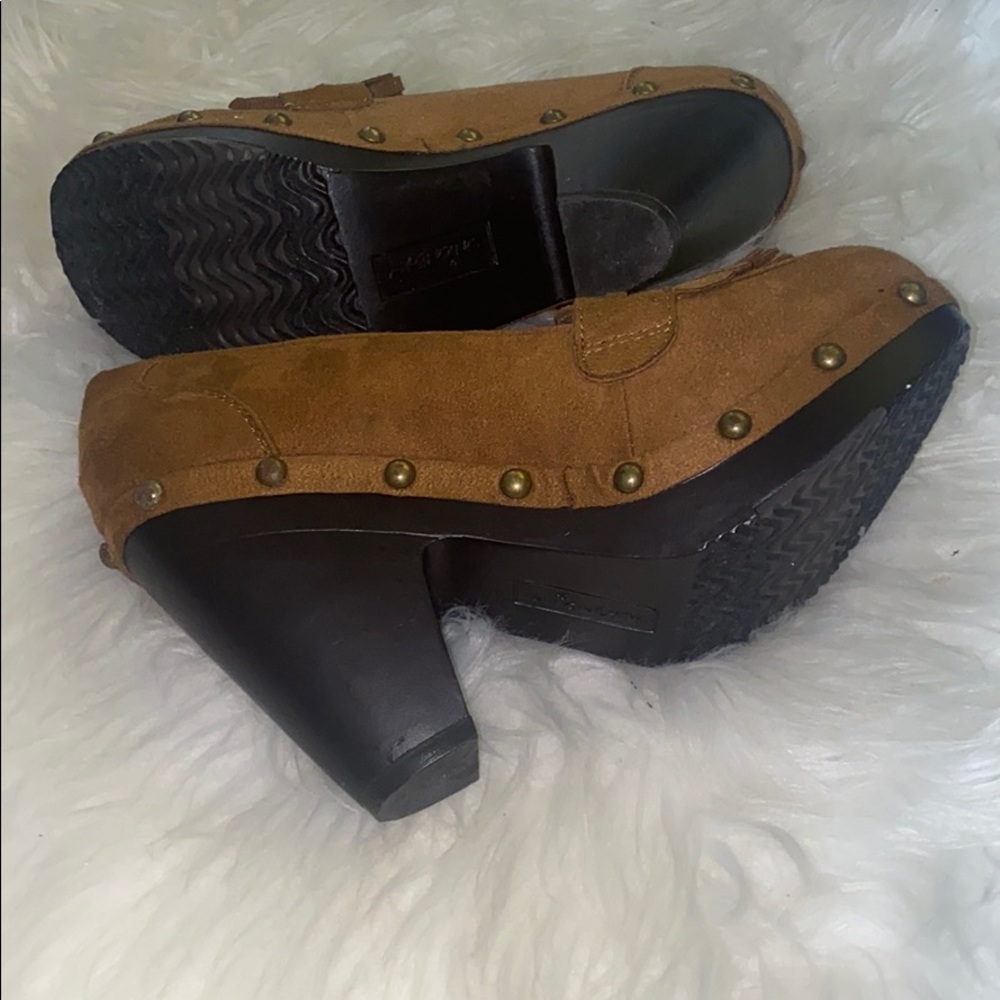 Shoes - Picture 2 of 2